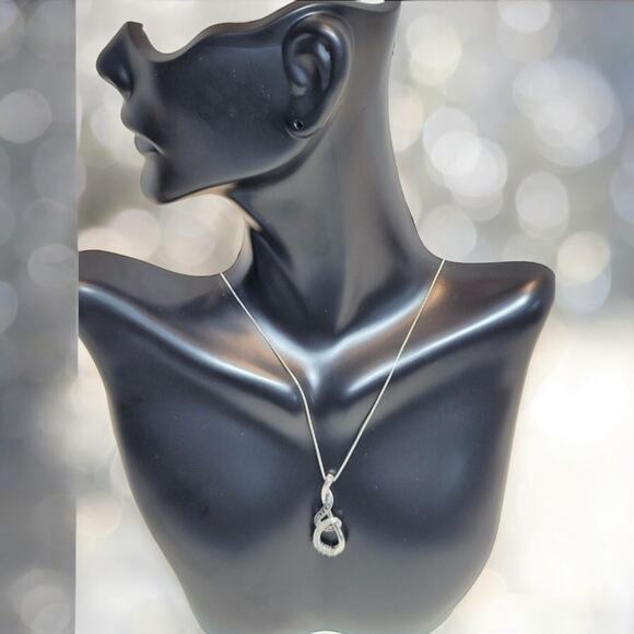 Infinity Swirl 925 Silver Pendant w. Black & White Diamond Chips with 17" chain - Picture 2 of 6